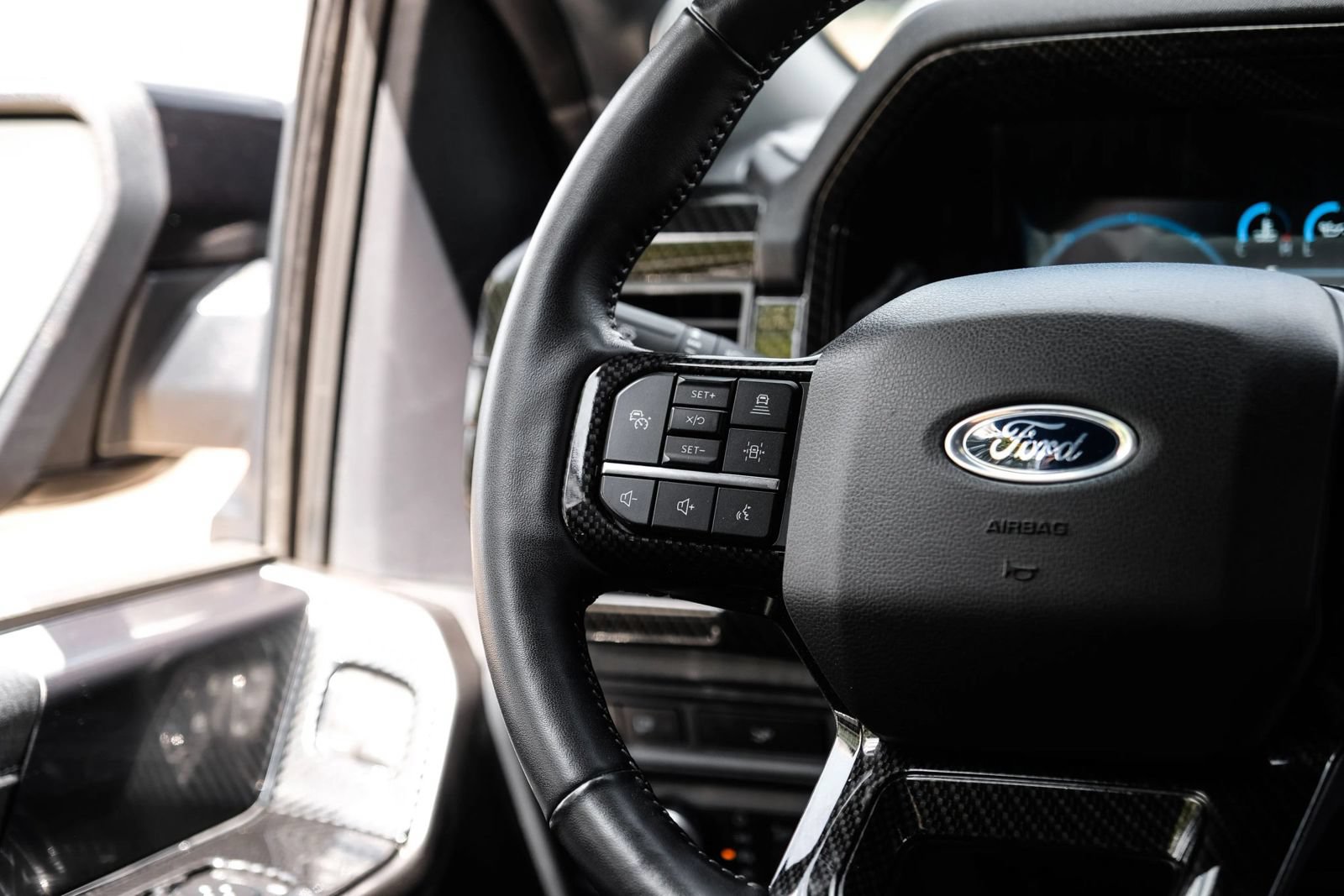Used 2022 Ford F150 Lariat w/ Equipment Group 502A High AWD/4WD image 19