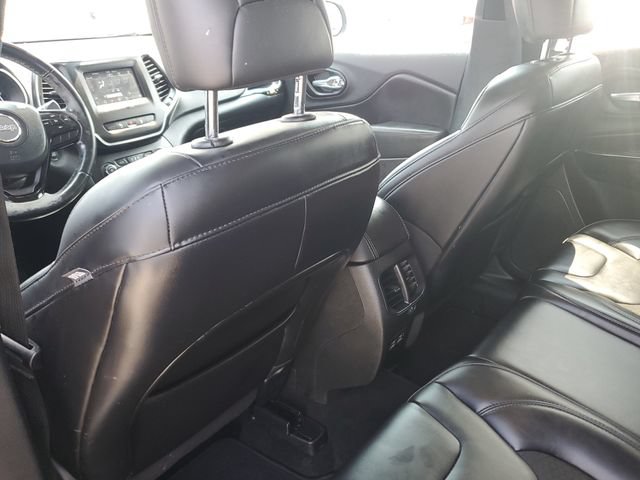 Used 2021 Jeep Cherokee Latitude Plus AWD/4WD image 14