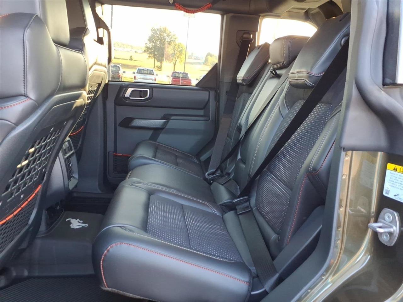 Used 2025 Ford Bronco Raptor AWD/4WD image 7