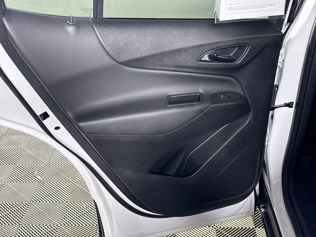 Used 2024 Chevrolet Equinox LT image 18