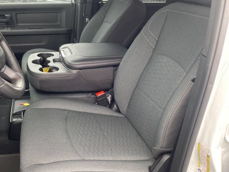 New 2026 RAM 3500 Tradesman AWD/4WD image 23
