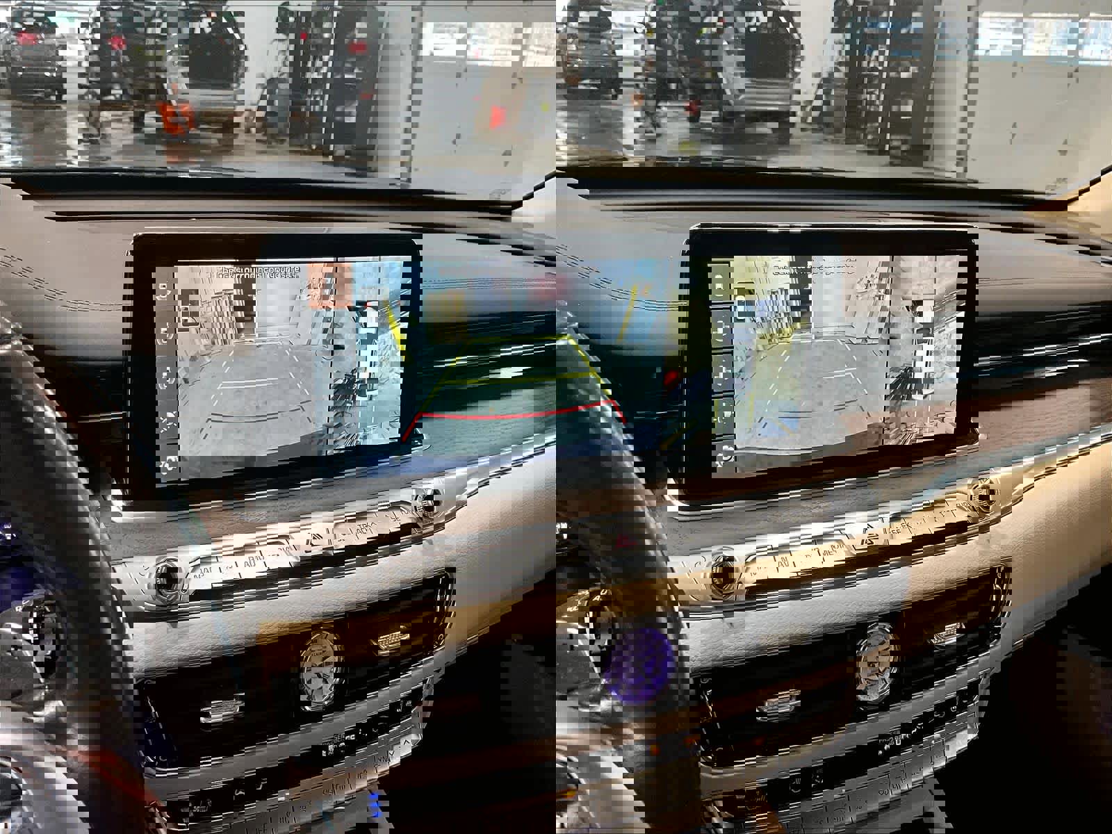 Used 2019 Kia K900 Luxury image 19