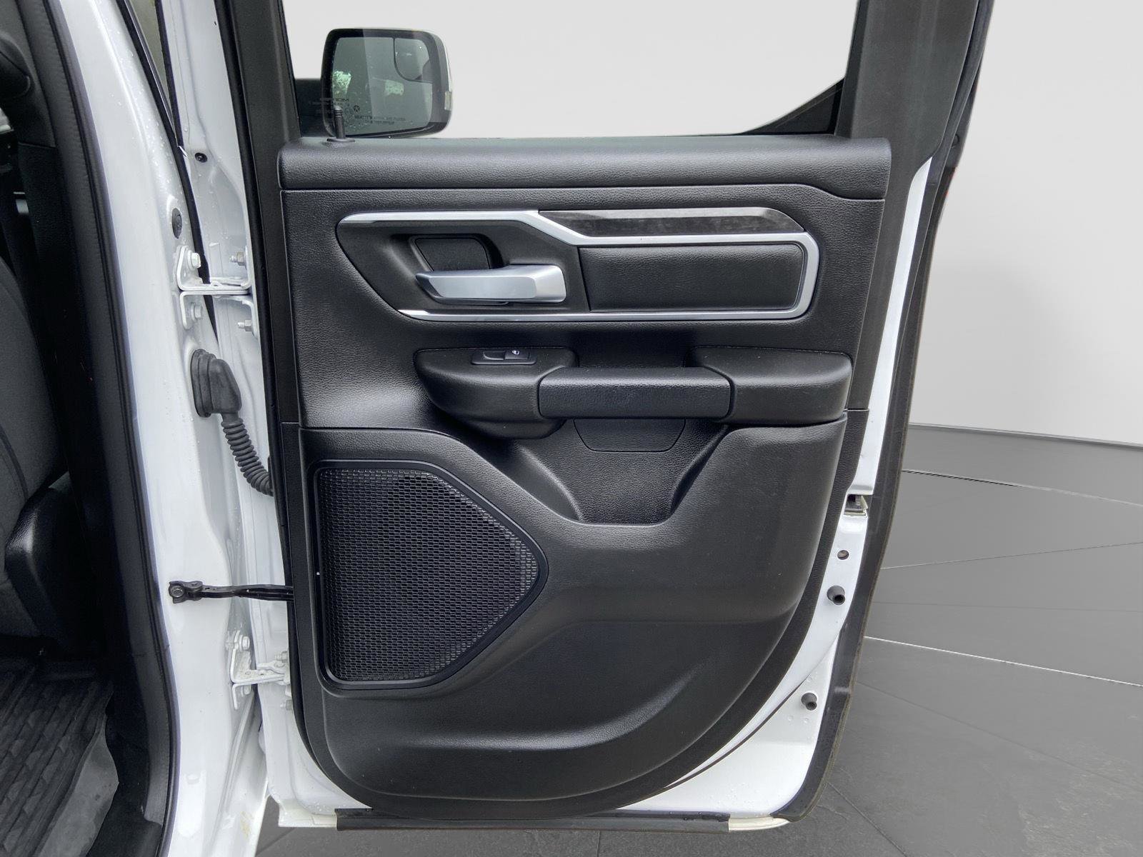 Used 2022 RAM 1500 Big Horn AWD/4WD image 31
