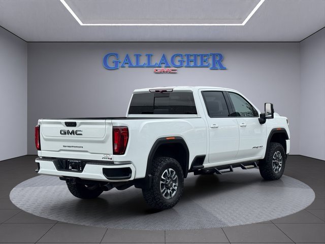 Used 2021 GMC Sierra 2500 AT4 w/ AT4 Preferred Package image 4