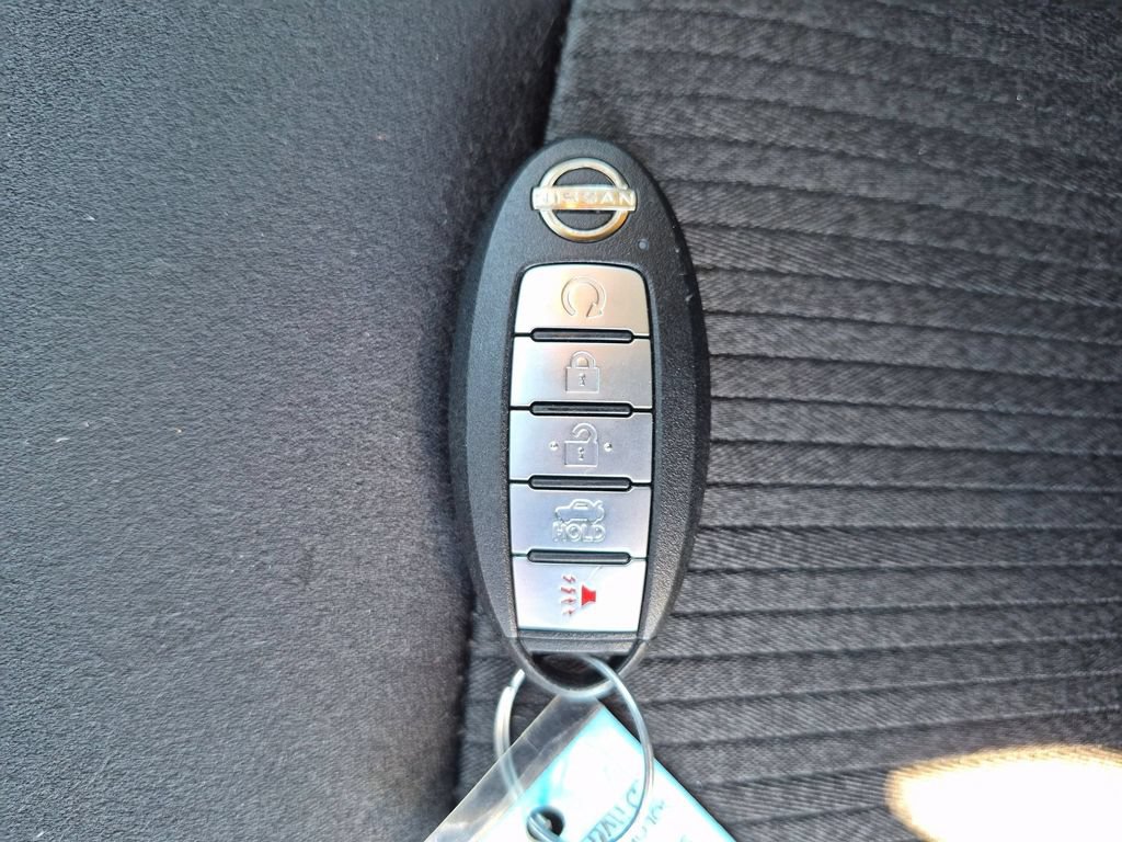 Used 2025 Nissan Altima 2.5 SV FWD image 29