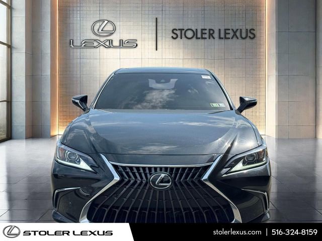 Used 2024 Lexus ES 300h w/ Premium Package image 2