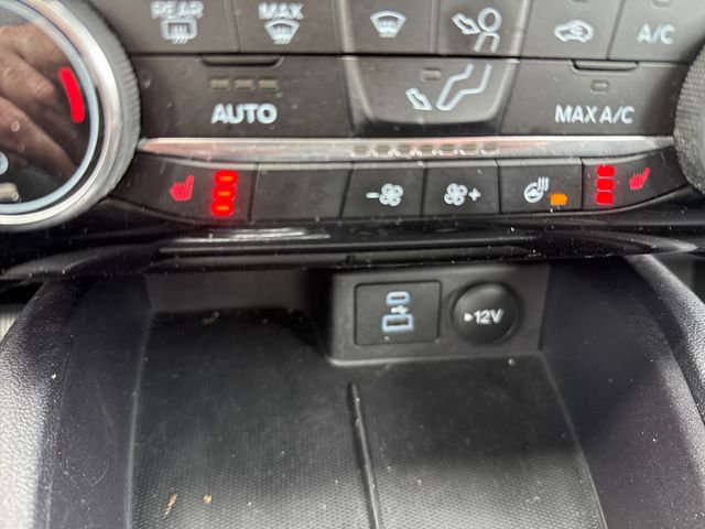 Certified 2022 Ford Escape SEL AWD/4WD image 28