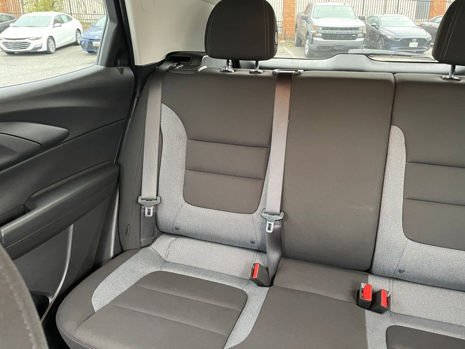 Used 2025 Chevrolet TrailBlazer LT image 37