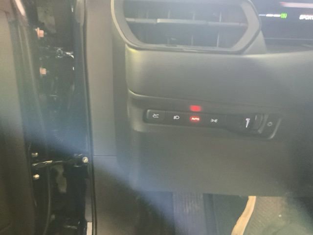 Used 2024 Dodge Charger R/T w/ Plus Group image 35