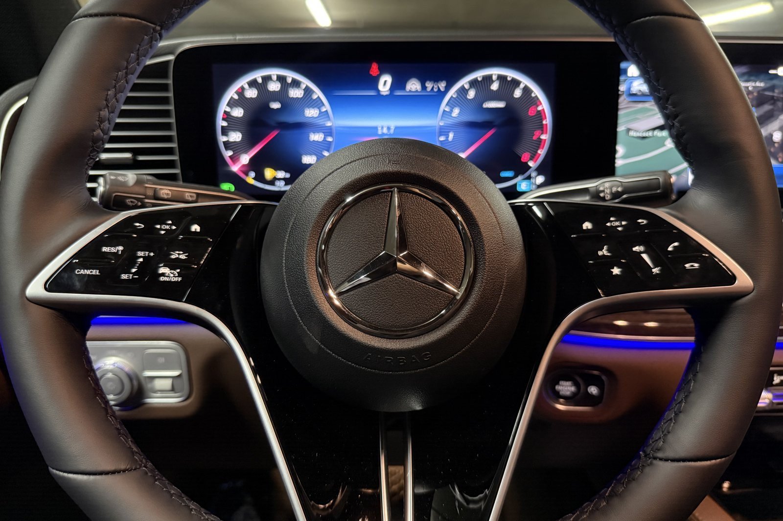 New 2026 Mercedes-Benz GLS 450 4MATIC image 22