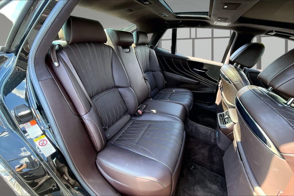 Used 2018 Lexus LS 500 w/ Luxury Package RWD image 27