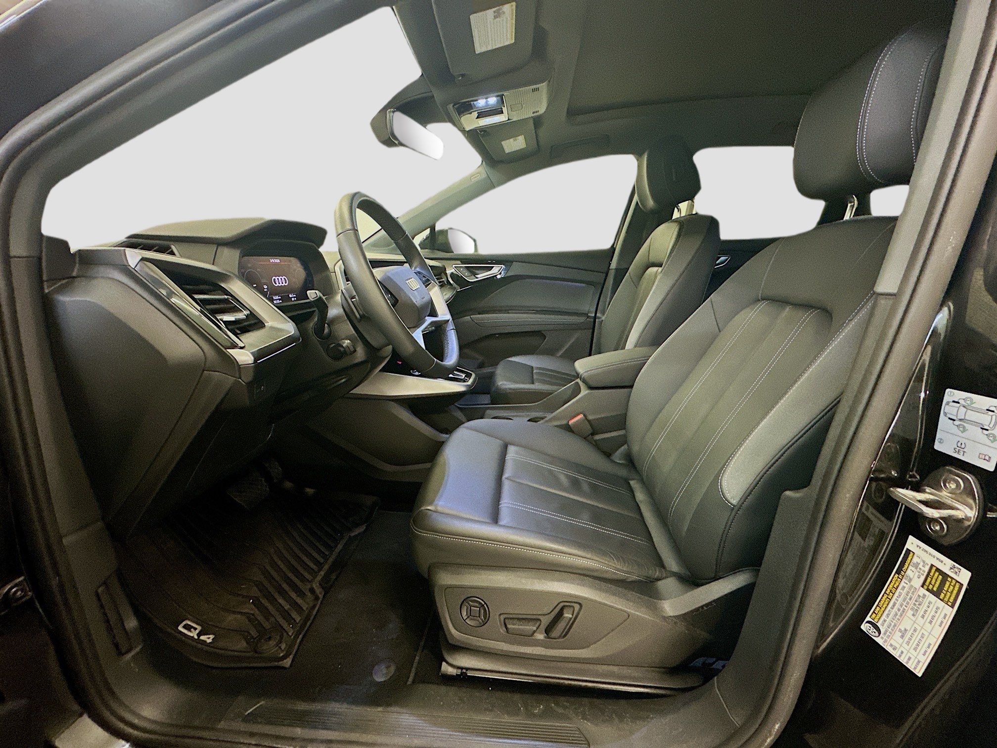 Used 2024 Audi Q4 e-tron Premium Plus w/ Premium Plus AWD/4WD image 13