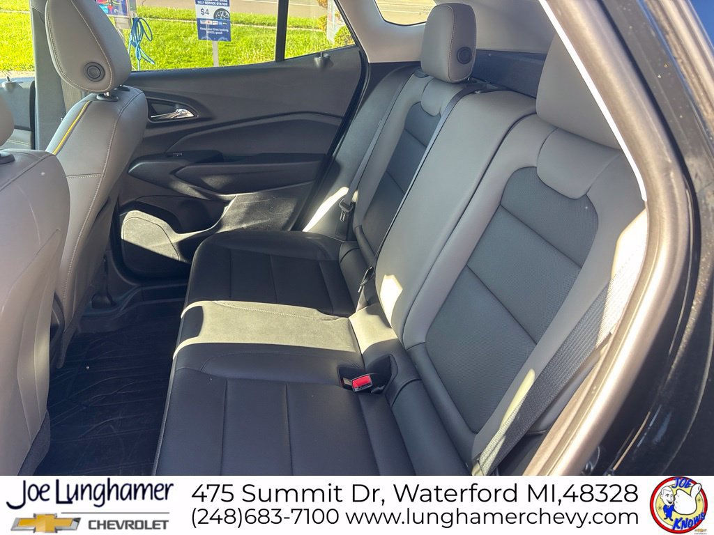 Used 2024 Chevrolet Trax ACTIV w/ Sunroof Package FWD image 13