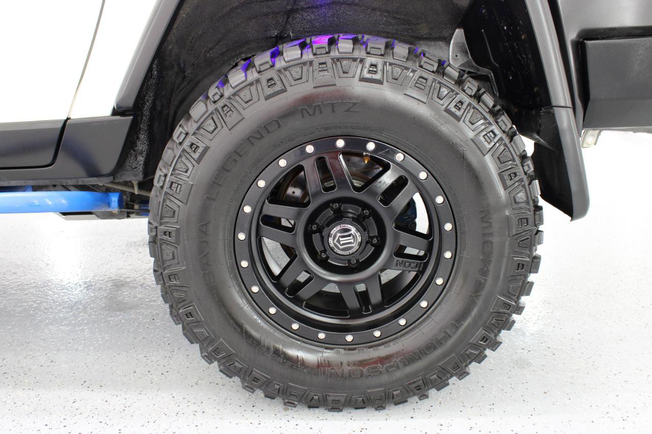 Used 2014 Toyota FJ Cruiser 4WD w/ Upgrade Package image 73