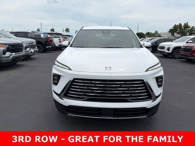 Used 2025 Buick Enclave Preferred FWD image 2