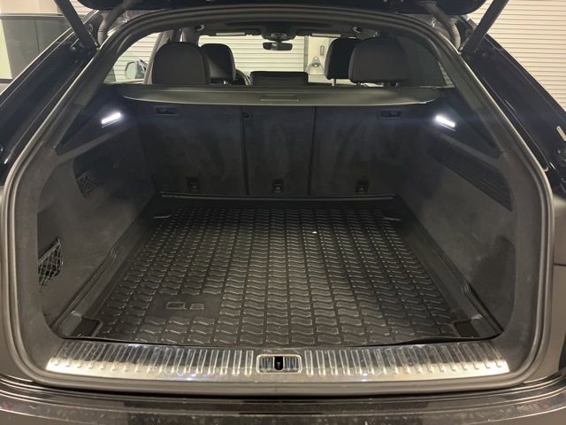 Used 2019 Audi Q8 Prestige image 20