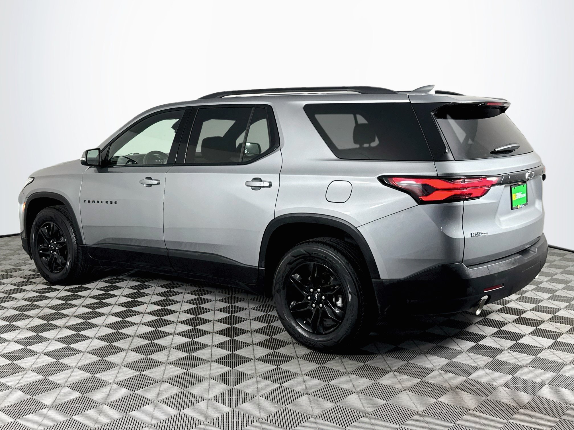Used 2024 Chevrolet Traverse LS w/ Midnight/Sport Edition FWD image 6