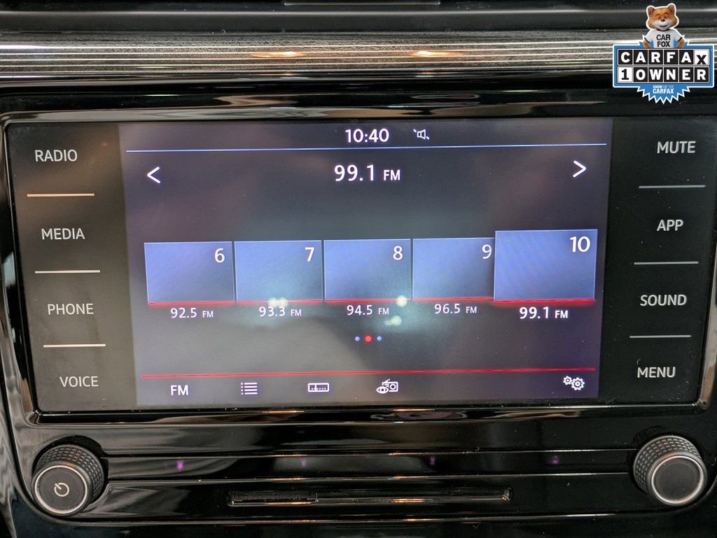 Used 2020 Volkswagen Passat 2.0T R-Line image 14