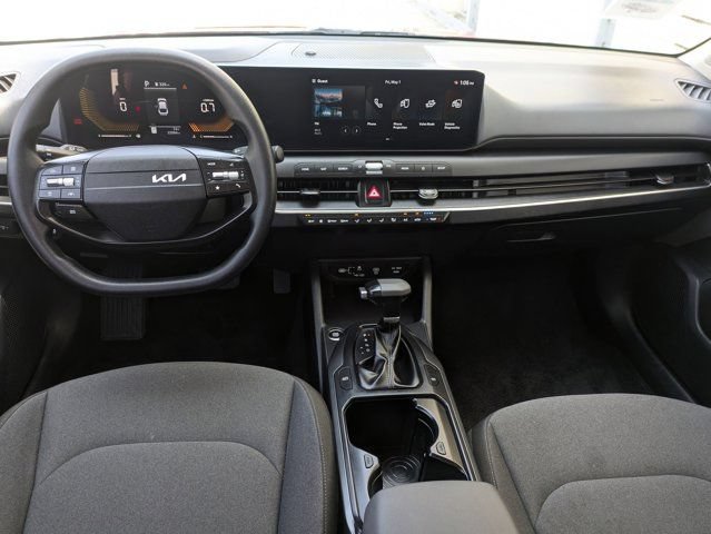 Used 2025 Kia K4 FWD image 27