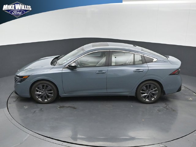 Used 2026 Nissan Sentra SL w/ Floor Mat Package FWD image 12