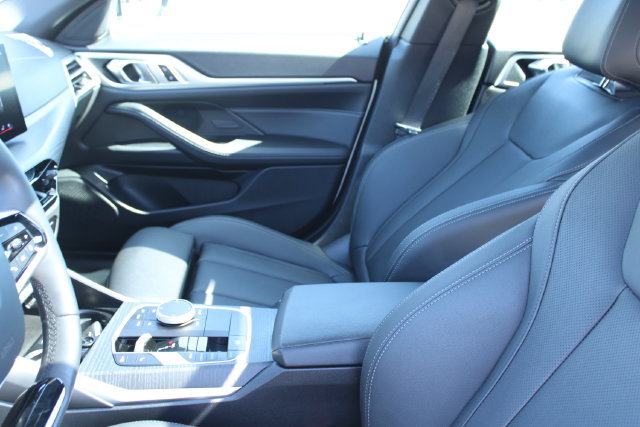 Used 2025 BMW i4 eDrive40 RWD image 34