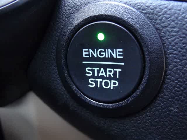 Used 2022 Ford Escape SEL w/ Technology Package AWD/4WD image 22