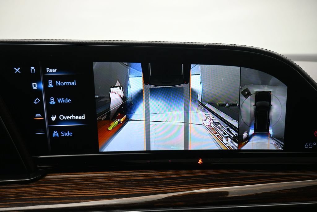 Used 2024 Cadillac Escalade ESV Premium Luxury w/ LPO, Floor Liner Package AWD/4WD image 28