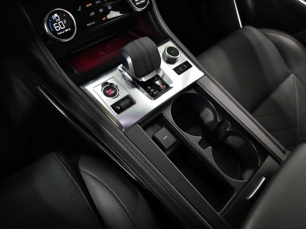 Used 2022 Jaguar F-PACE S image 34