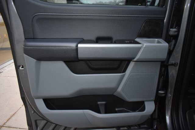 Used 2022 Ford F150 XLT w/ Equipment Group 302A High image 39