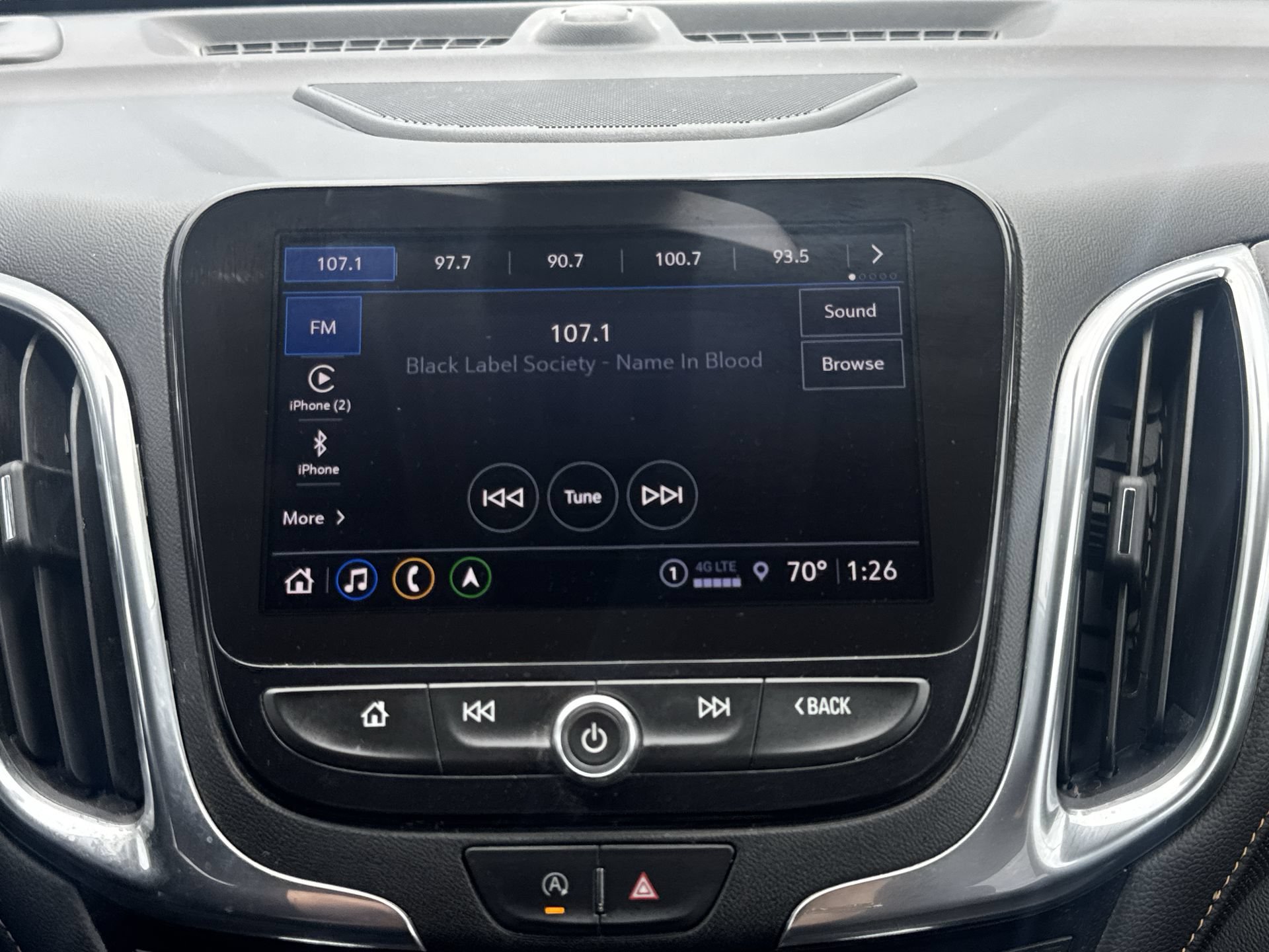 Certified 2022 Chevrolet Equinox Premier AWD/4WD image 16