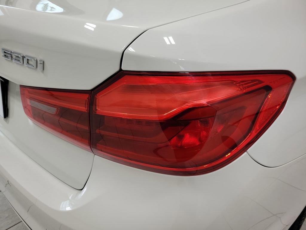 Used 2018 BMW 530i xDrive image 8