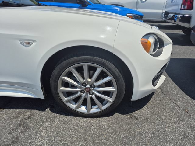 Used 2017 FIAT 124 Spider Lusso RWD image 5