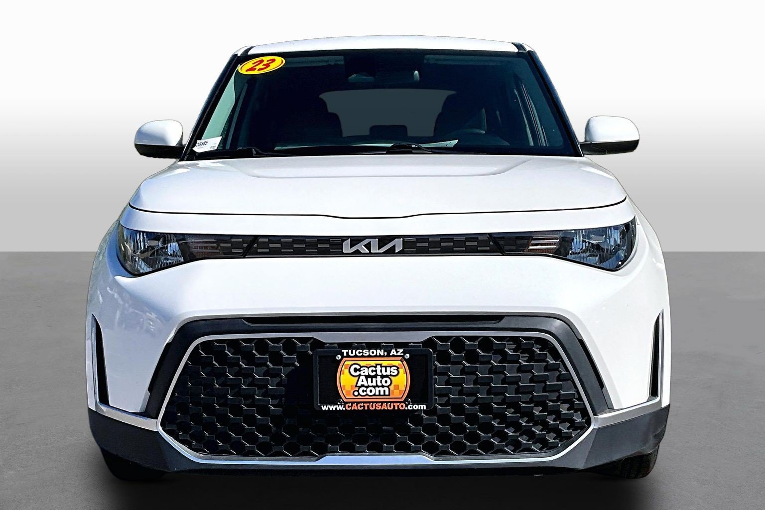 Used 2023 Kia Soul LX FWD image 3