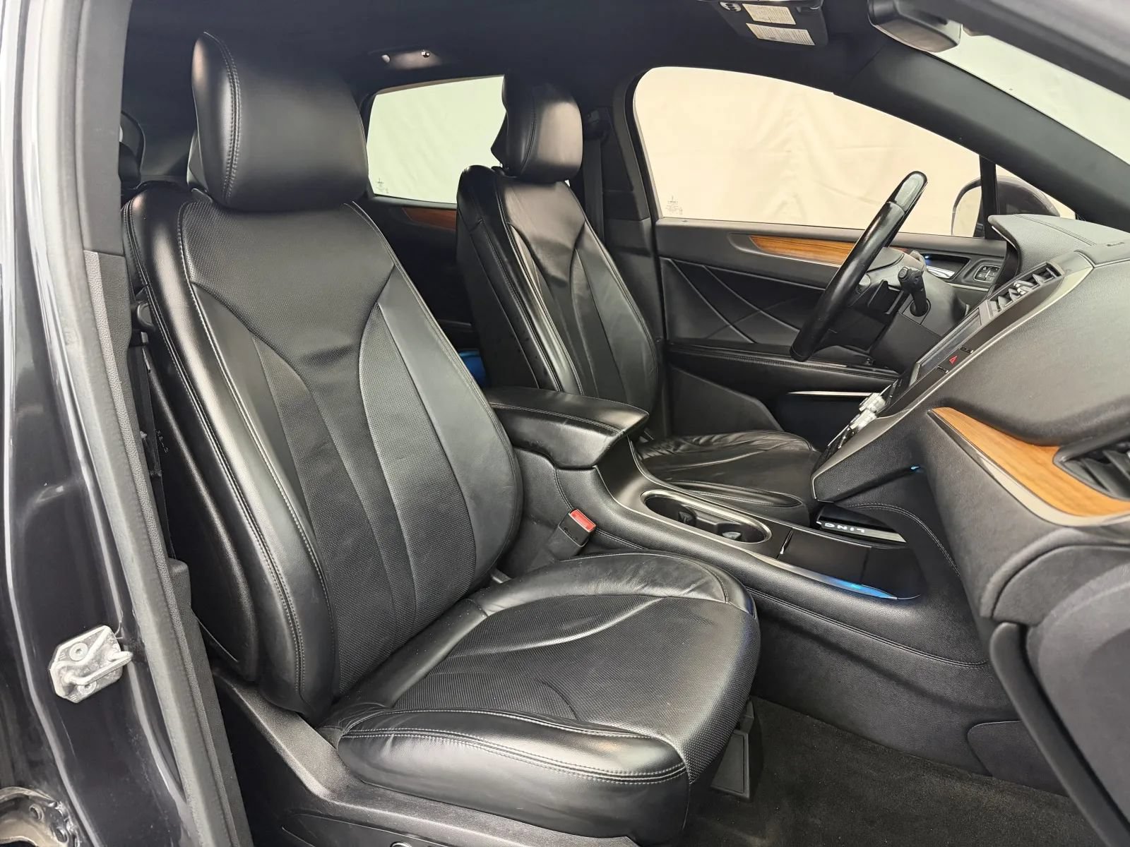 Used 2015 Lincoln MKC AWD w/ Equipment Group 102A Reserve image 26