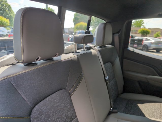 Used 2024 Chevrolet Colorado ZR2 w/ Technology Package AWD/4WD image 22