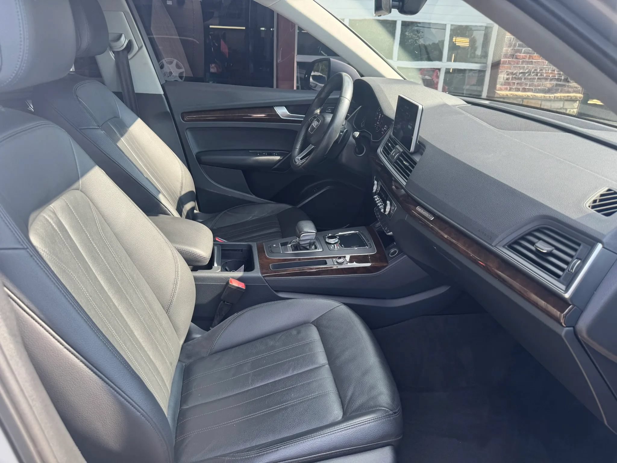 Used 2018 Audi Q5 2.0T Premium AWD/4WD image 36