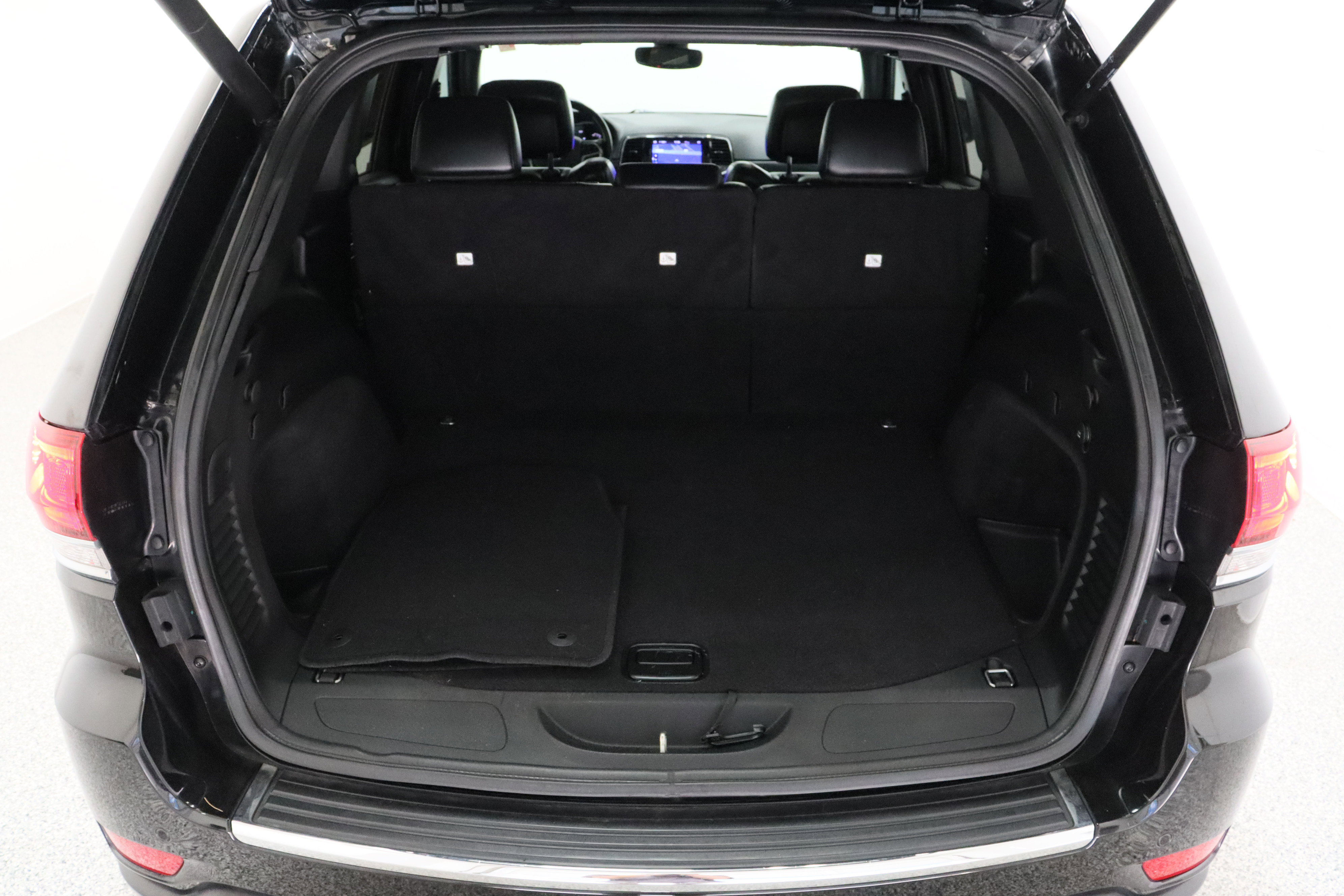 Used 2020 Jeep Grand Cherokee Limited image 34