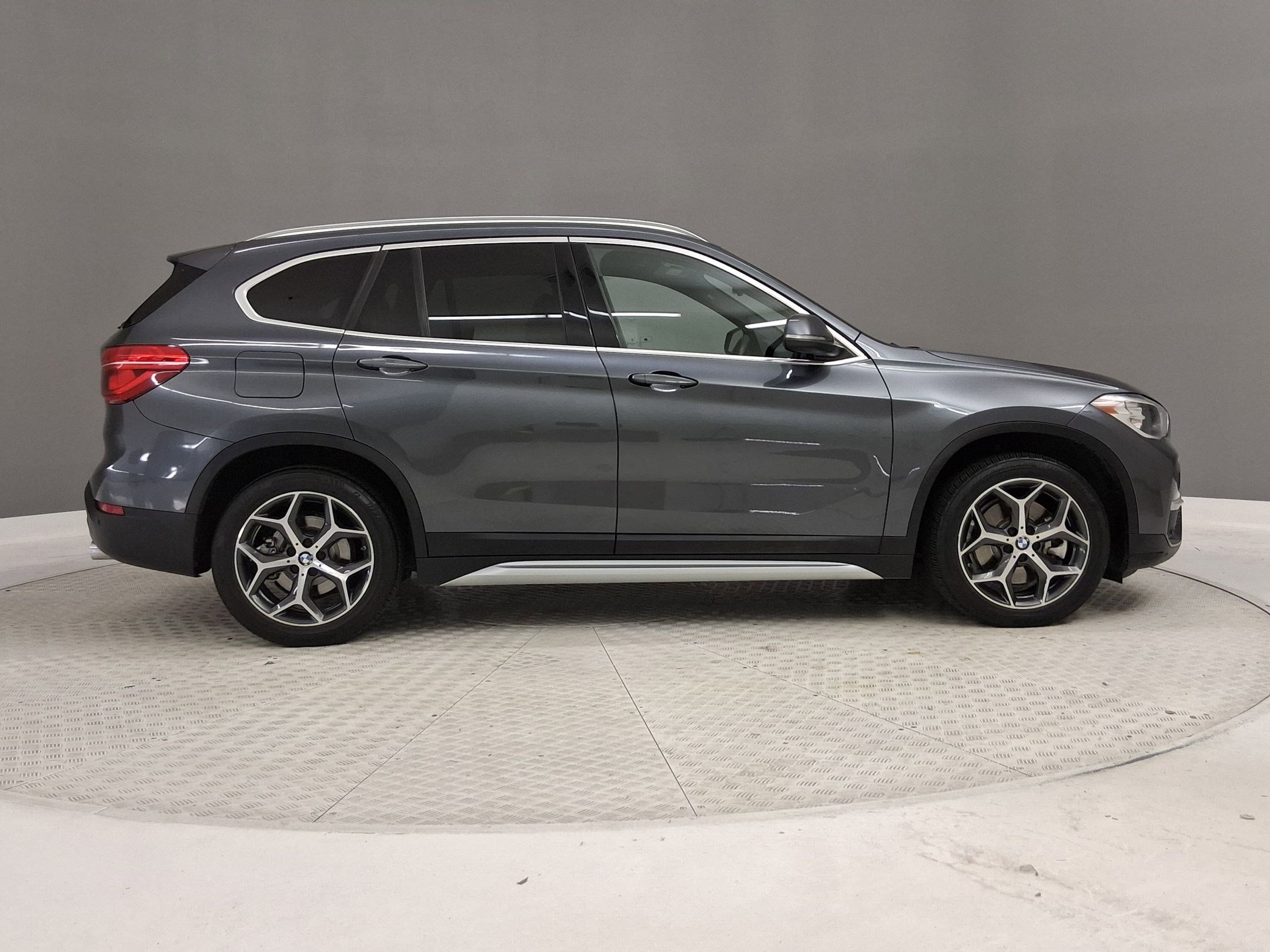 Used 2019 BMW X1 xDrive28i w/ Convenience Package AWD/4WD image 6