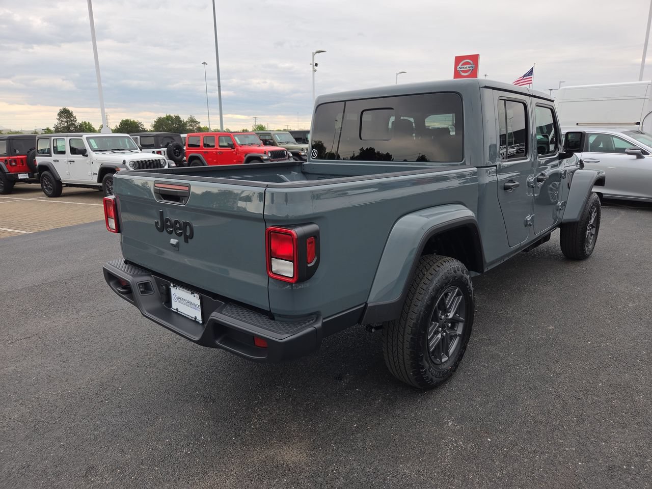 New 2026 Jeep Gladiator Sport AWD/4WD image 8