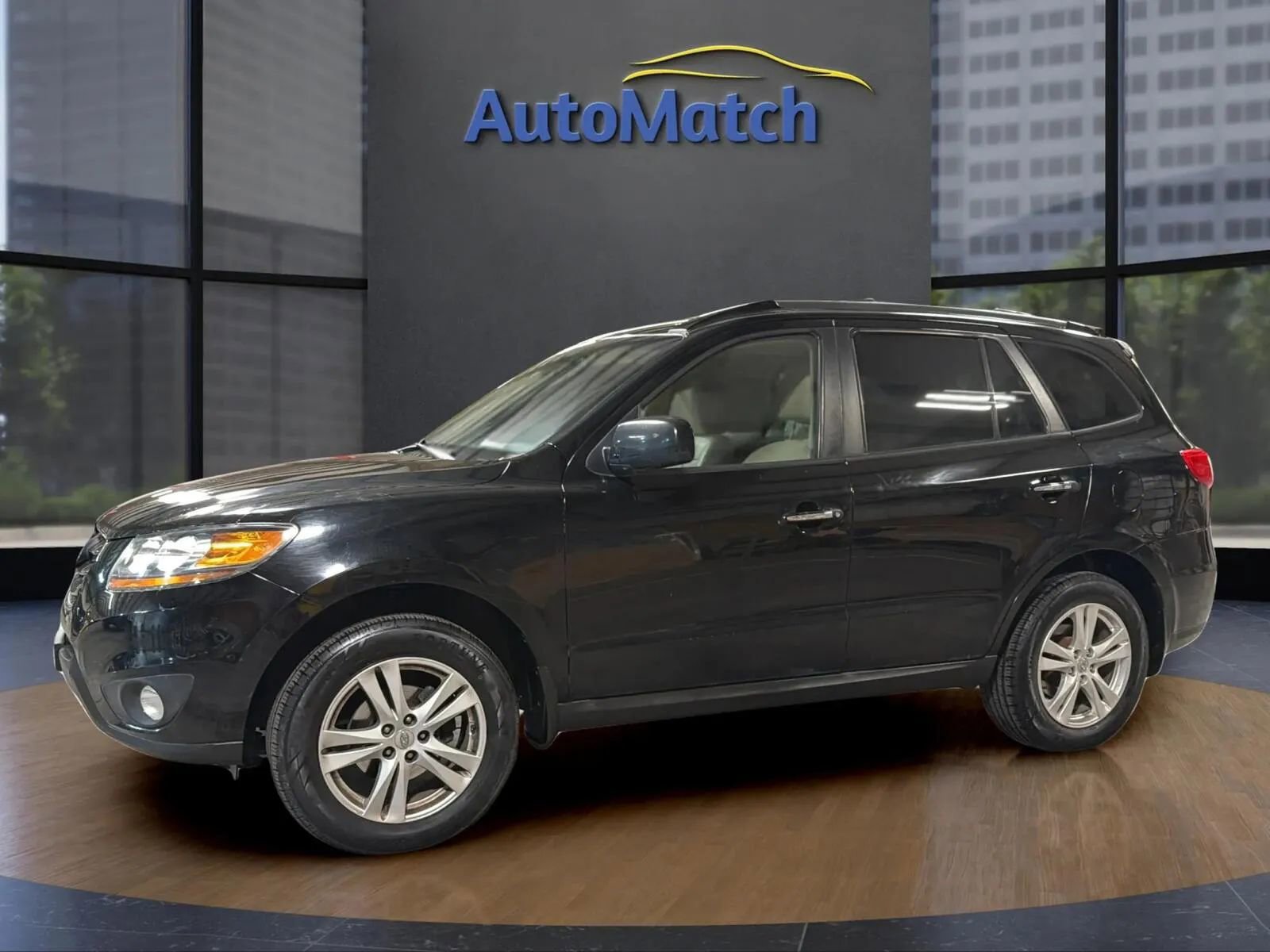Used 2011 Hyundai Santa Fe Limited w/ Navigation Pkg 4 image 5