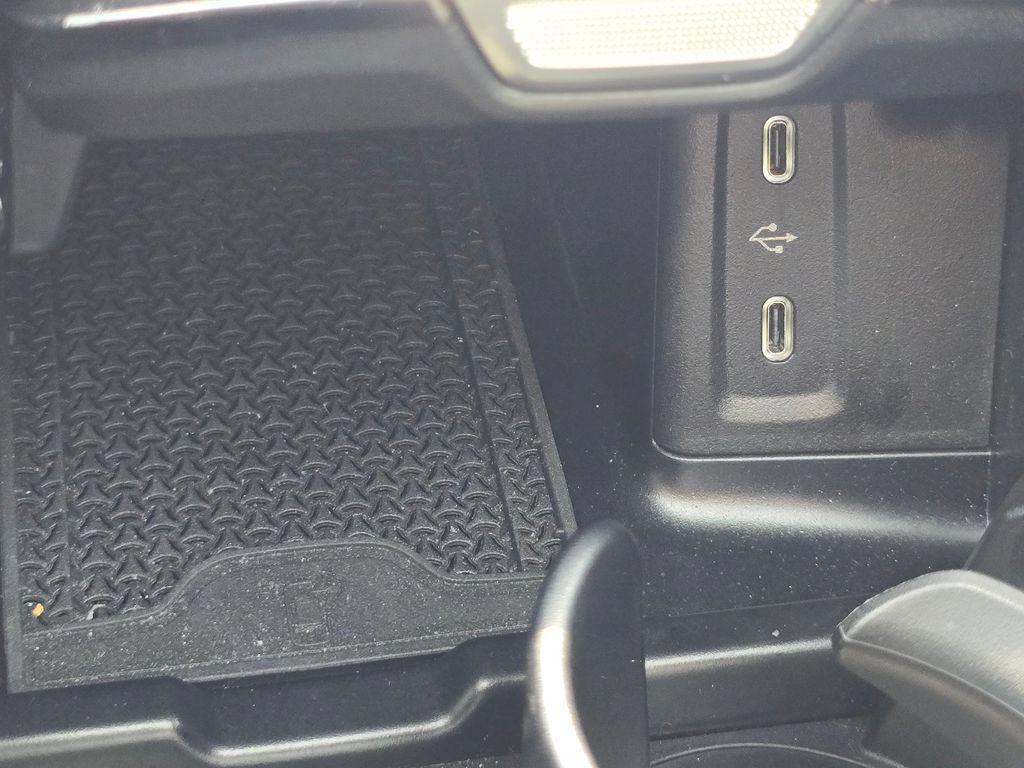 Used 2026 Mercedes-Benz GLC 300 4MATIC image 10