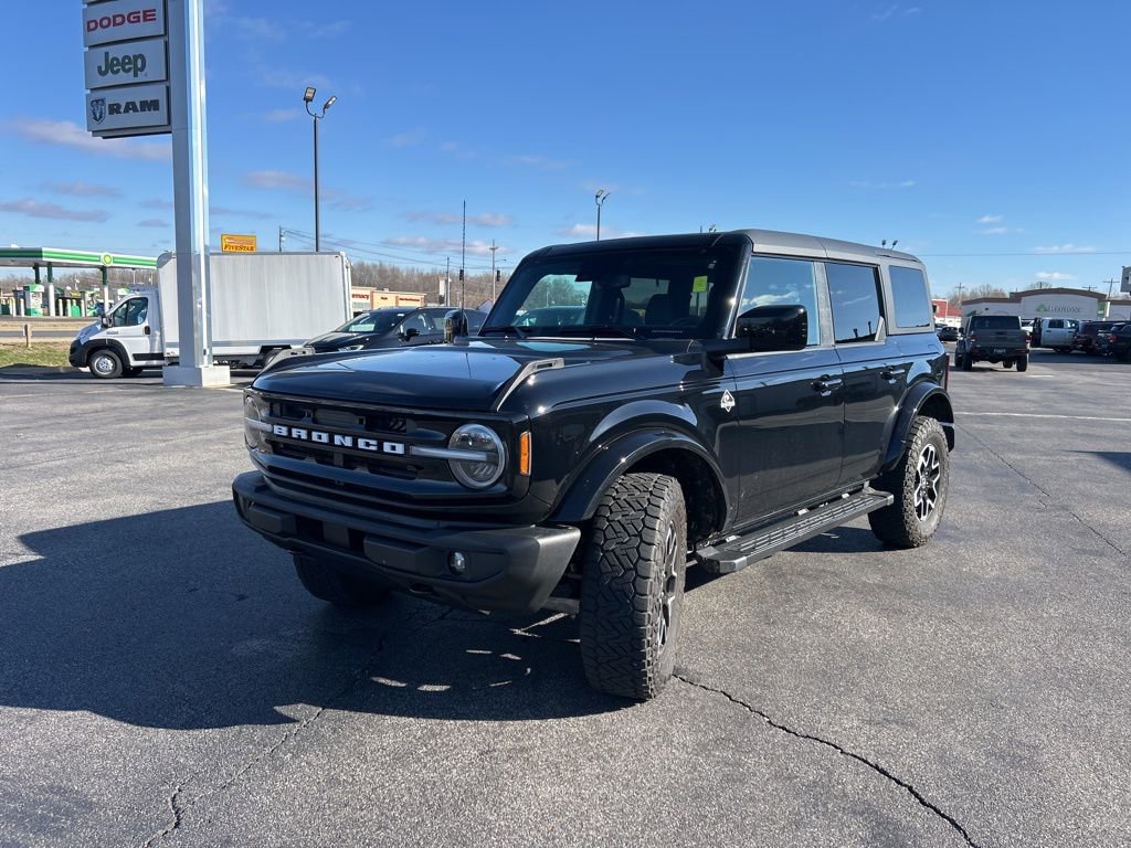 Used 2023 Ford Bronco Outer Banks image 8