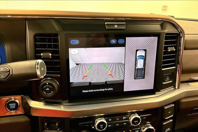 Used 2025 Ford F350 King Ranch AWD/4WD image 31