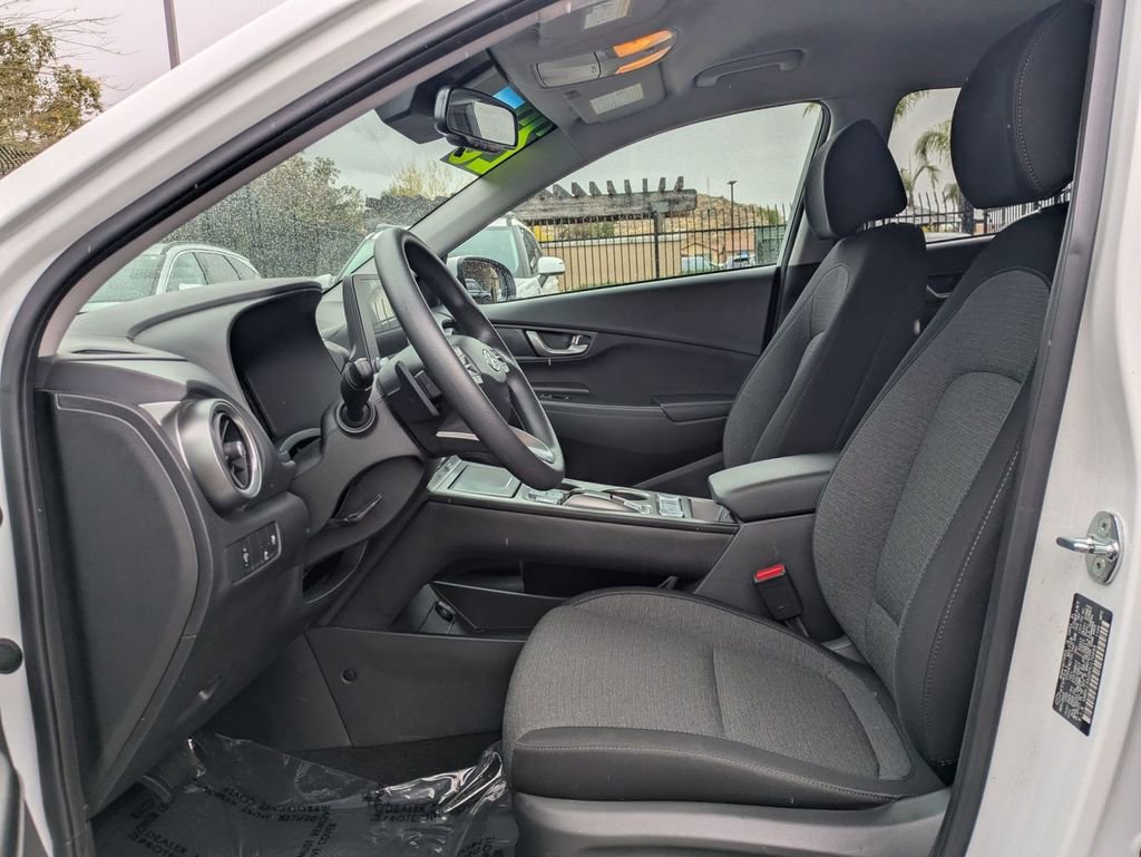 Certified 2023 Hyundai Kona SE image 14
