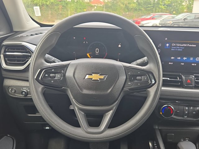 Used 2025 Chevrolet TrailBlazer LT AWD/4WD image 22