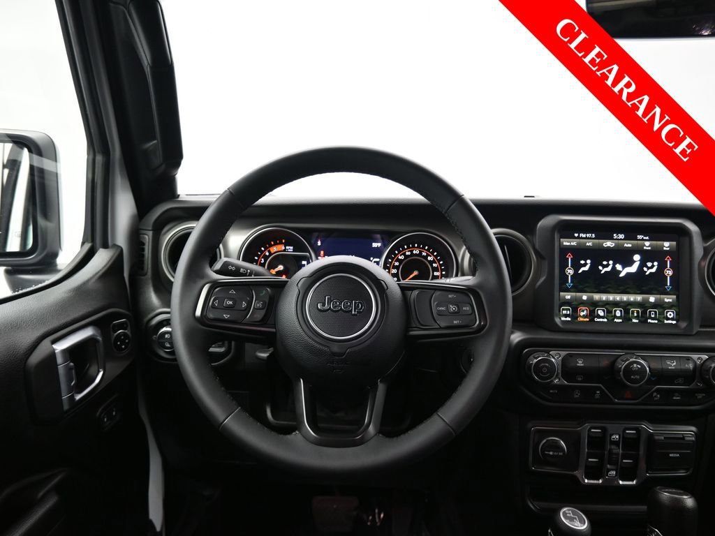 Used 2023 Jeep Gladiator Sport image 32