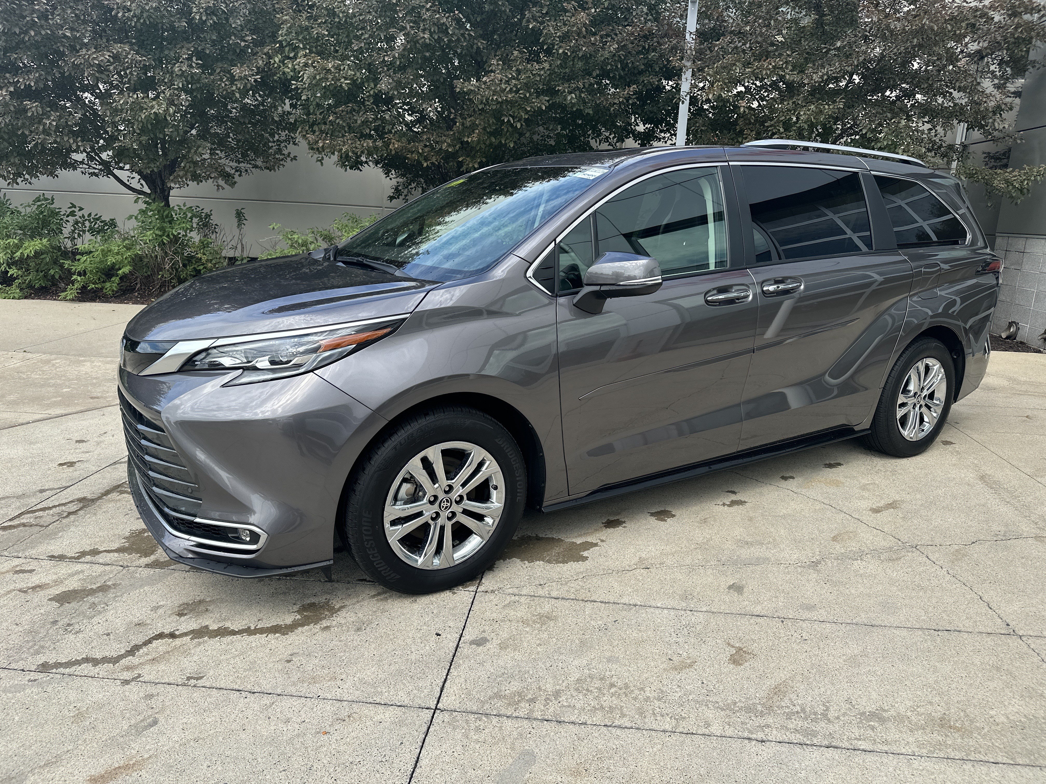 Certified 2024 Toyota Sienna Platinum AWD/4WD image 3