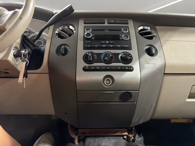 Used 2010 Ford Expedition XLT AWD/4WD image 29