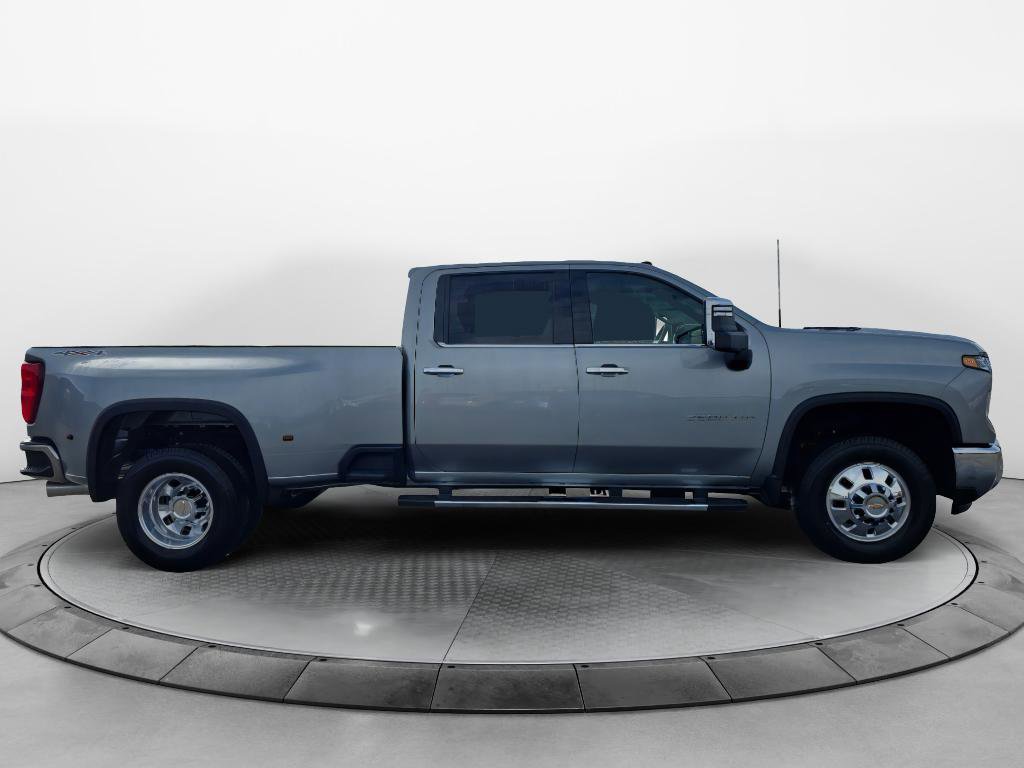 New 2026 Chevrolet Silverado 3500 LTZ w/ LTZ Plus Package image 6