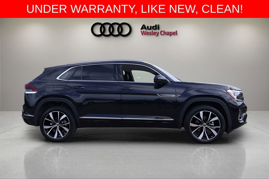 Used 2025 Volkswagen Atlas Cross Sport SEL Premium R-Line AWD/4WD image 6
